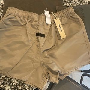 Essential Men’s running shorts